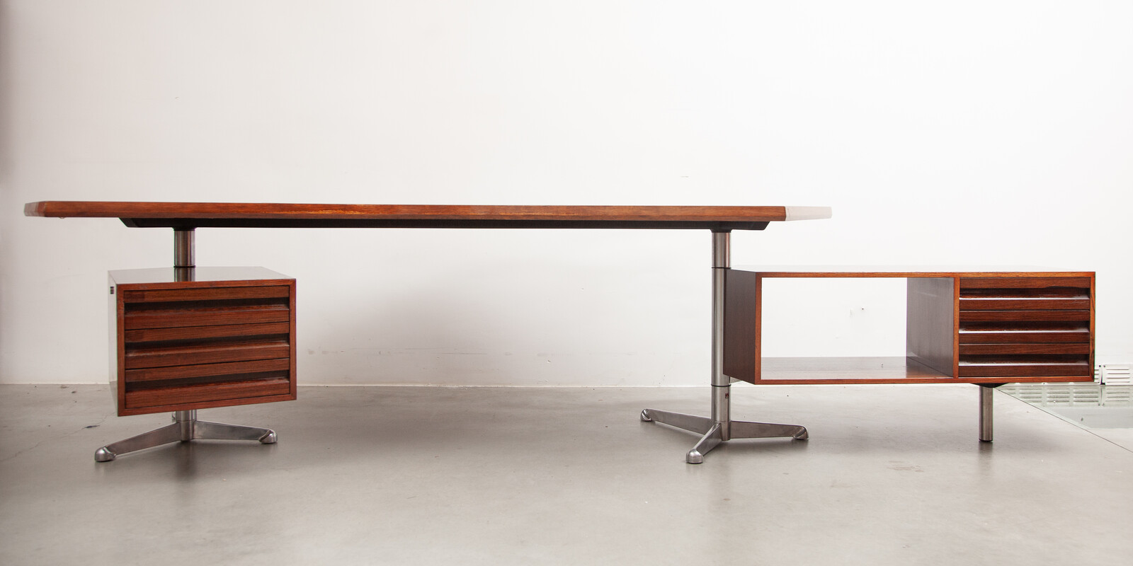 Boomerang Desk by Osvaldo Borsani for Tecno Milano, Italy, 1950s